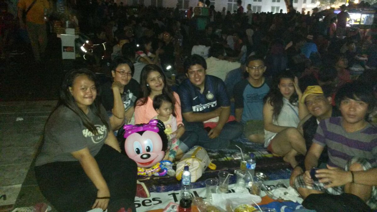 kopdar ketiga di Kota Tua, udah malem masih semangat guys #latepost