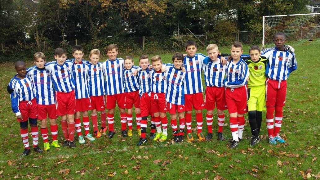 bevisrob's tweet photo. @SandgateChair @middxfa @Poppies4Kits @FA Mx U13s Cup -Sandgate v Parkfield #lestweforget http://t.co/aZFidEBKuE