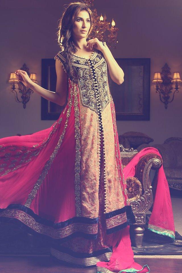 ramzan1900gmail's tweet photo. Ramzan Siddique Bridal Collection in Available Ramzan Fashion Studio
#bridal #plbw14 #desibrides #NPro #PSFW2014 http://t.co/QgWEYdbzZz