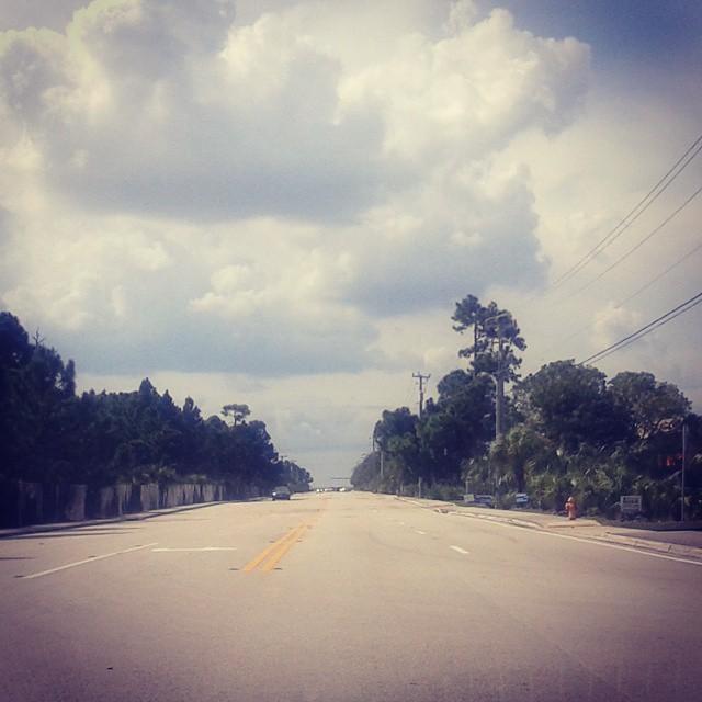 SamuelRmro's tweet image. Domingo #runmode - nueva ruta, más naturaleza,  cielo despejado, no puedo parar..... #miami #noexcuses #gymtime #...