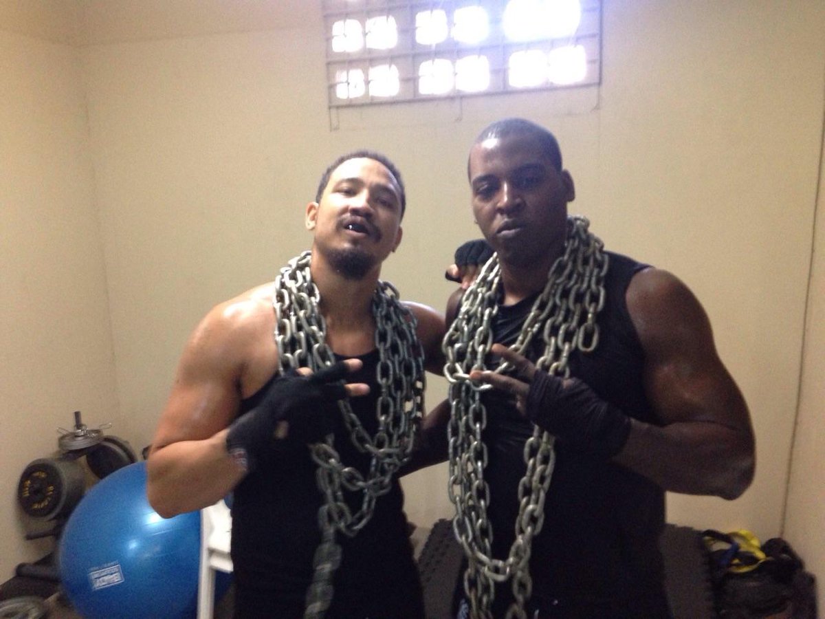 AfroasianJam's tweet image. #howwedo #traininghard #weightedpullups #ironlotusacademy #mmatraining. #blingbling