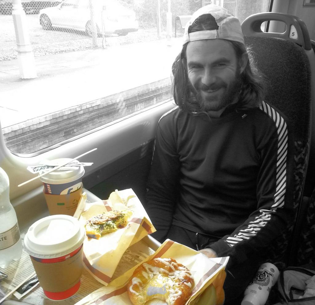 simoit's tweet image. @cookstaar 's #RecoveryQuiche (+ my pastry) after beautiful run round Epping Forest.Thanks guys, lots of fun.

#Essix