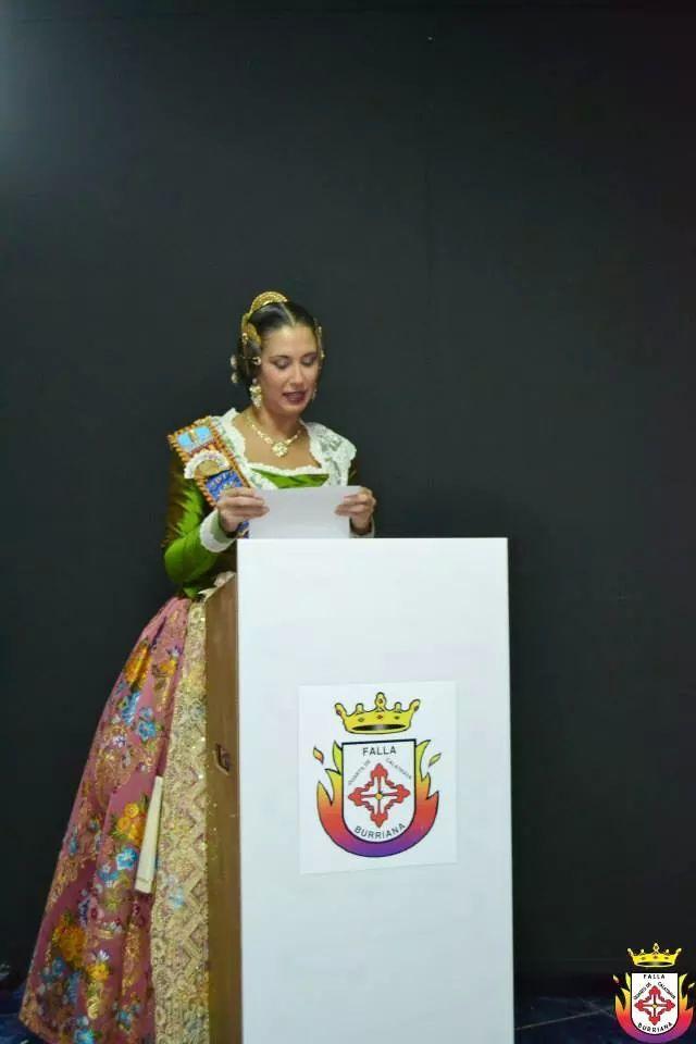 Reina'14 @cris_vilar26 acomiadantse del seu any
Has sigut una gran reina.Et dessitjem el millor en la teua nova etapa