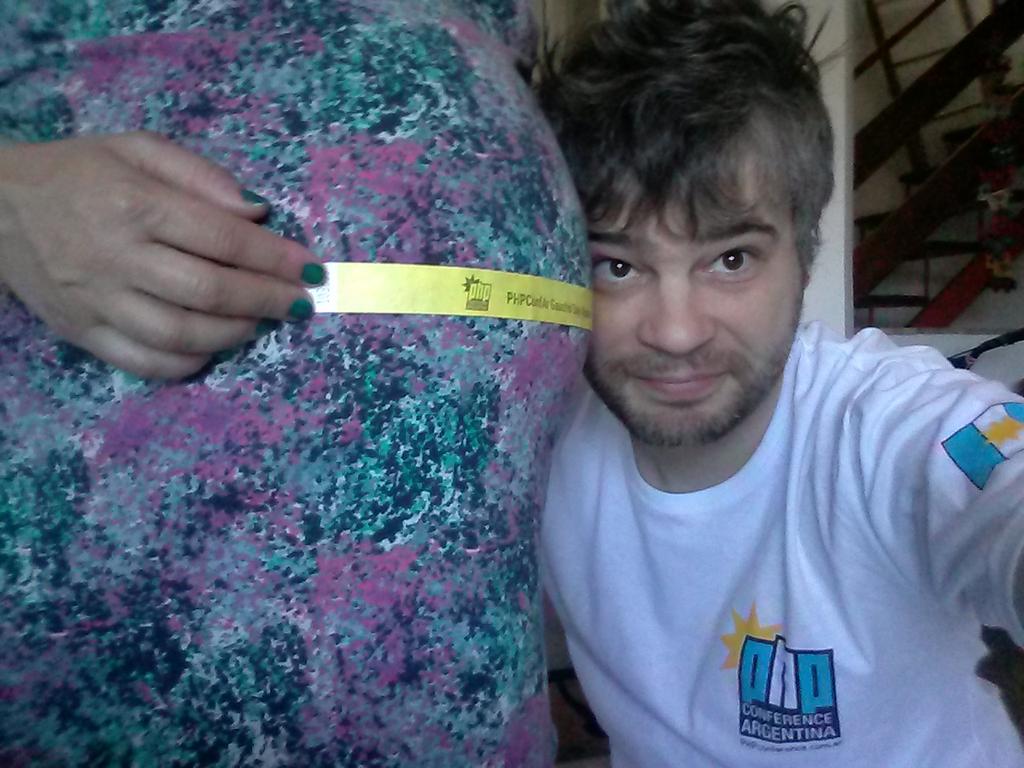 jparedes's tweet image. Lamento no poder asistir hoy al gauchoday, tuve q quedarme a acompañar a mi pequeña fork(). Disfruten! #PHPConfAr