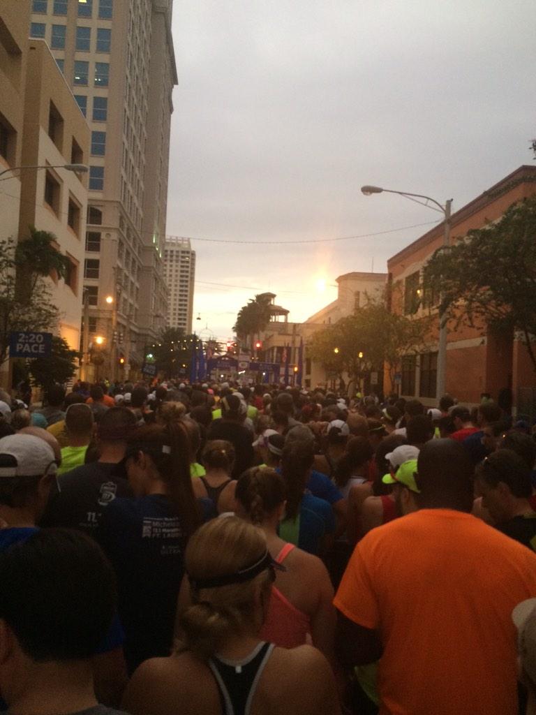 __NAMS__'s tweet photo. Fort Lauderdale 13.1 #run #rundisney #RunningMan #running #runnershigh #GoRunners #RunningThoughts #sweatpink GO RUN! http://t.co/KN4aZpiwb4