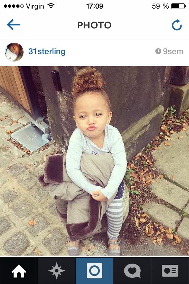 Jay_BrahamJr's tweet image. Sterling il a que 19 ans regarder sa fille 😱😱