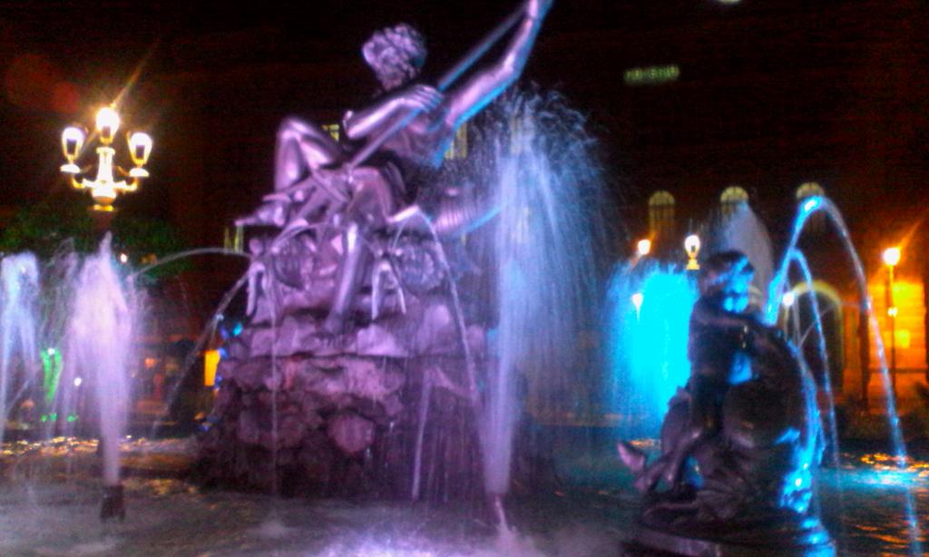 jimmybalsec's tweet photo. Riobamba nocturno... http://t.co/rjnnmnl9A8