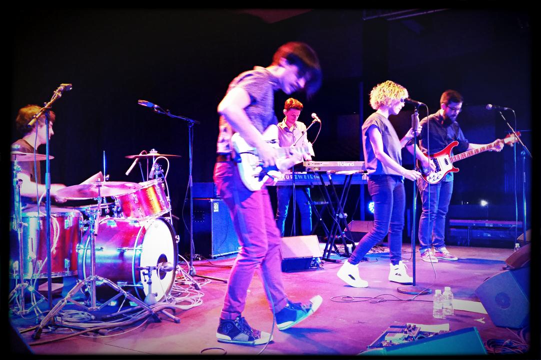 MusiquesSens's tweet photo. .@iLLA_CAROLiNA #MMSS2014 #popvalent #Bengala http://t.co/oPthGUEH7u