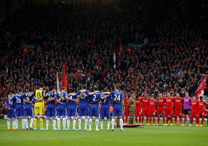 laaficion's tweet photo. Liverpool lamentó la pérdida de los 43 estudiantes mexicanos #YaMeCansé http://t.co/z9dL37NvcA http://t.co/URHR8booro