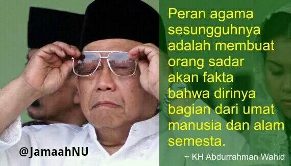 Track Authentic tweet media