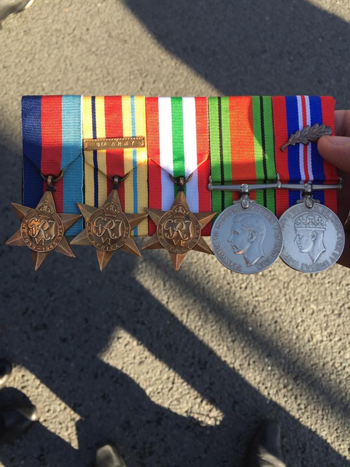 Court mounted medals on the floor at The Cenotaph #London during the Remembrance Service. lostbox.co.uk/items/found/mi… RT!!