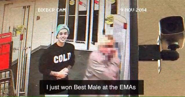 befearlessful's tweet photo. HE IS THE BEST OMG HE DESERVED THIS AWARD http://t.co/yWWkUNQTUY