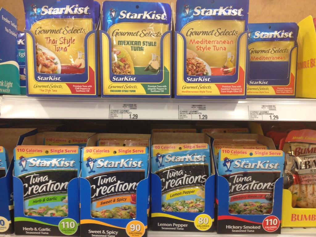 IlliniFuel's tweet image. Looking to mix up easy lunch options? Check out the new tuna packets from @StarKistCharlie  #lesslegs #onthegoprotein