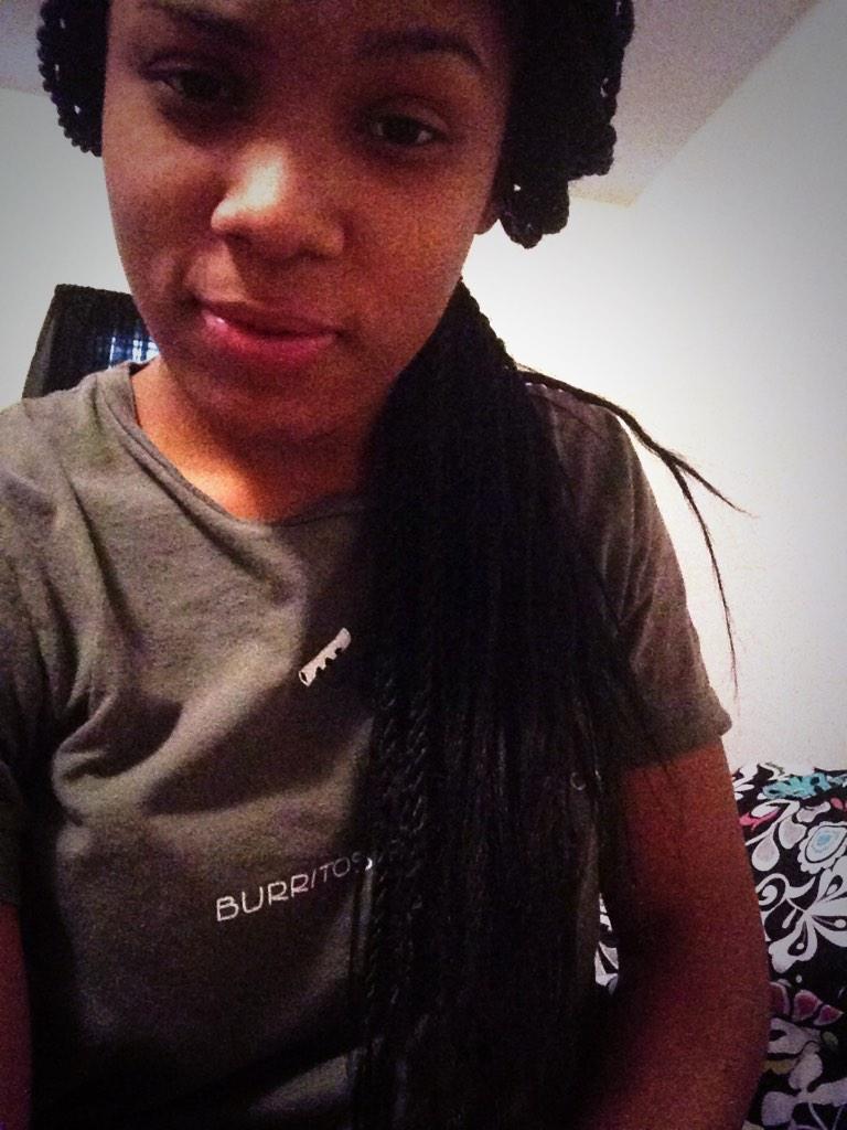 __itsuni's tweet photo. #WorkInAFew 😩 http://t.co/iIGDLJykY8