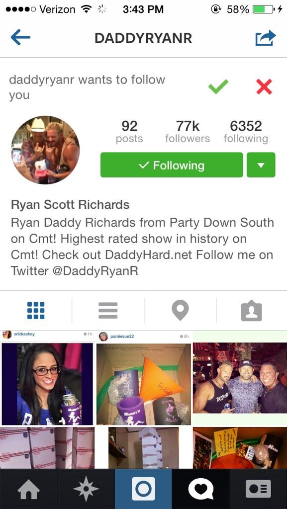TaylorHaines0's tweet photo. Ryan "daddy" followed me. #mmmhello ;) @DADDYRyanR http://t.co/2x9voh6SJ9