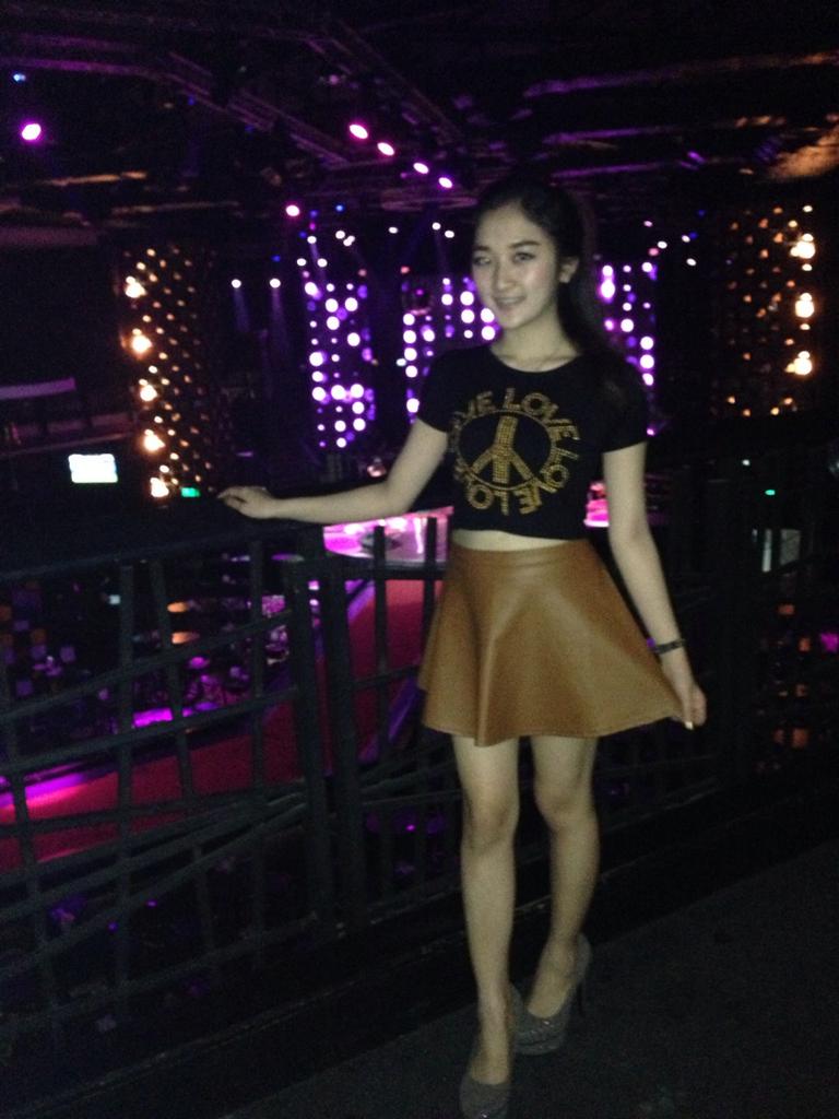 SelviaLimena's tweet photo. #yolo #bkk http://t.co/Ex3QaIVPmn