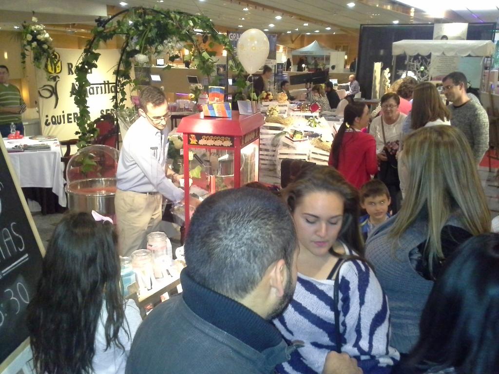TachinEventosGr's tweet photo. Inundando @elcapricho con delicioso olor a palomitas. Pásate a probarlas. #grxnupcial http://t.co/Ojcy835TMc