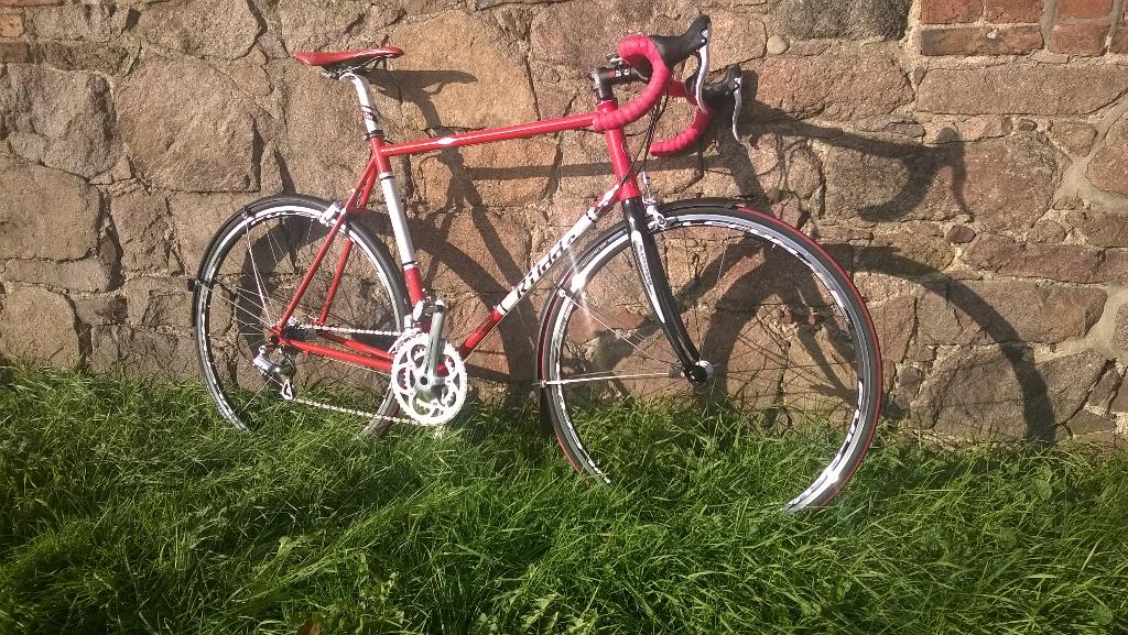 svelteshihtzu's tweet image. First outing on the new bike. Build it Saturday, ride it Sunday. Great stuff #ribblecycles #merlincycles