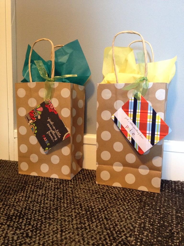 PaigeStockham's tweet photo. @ErinCondren gift tags make my presents that much cuter! http://t.co/T5leKHwDXy
