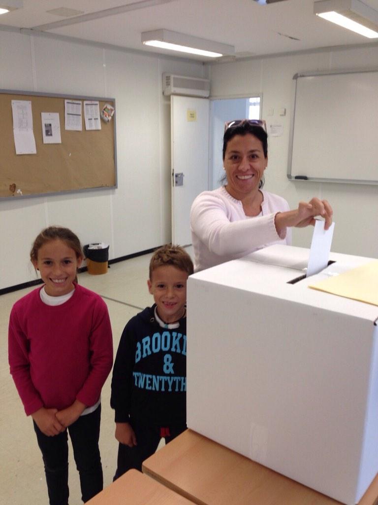 marianlopez76's tweet photo. #jojahevotat #9N 2014 SiSi http://t.co/xCmhIl7P6e