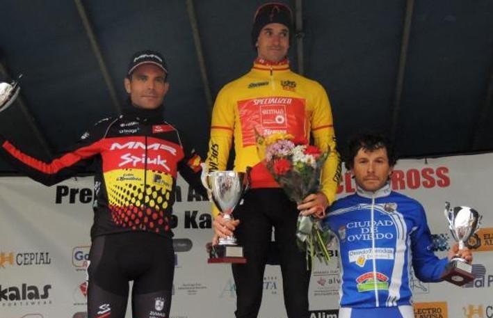Gunsjim1's tweet photo. #Ciclocross
Copa de España:
Aitor Hernández, suma su sexta victoria en Elorrio.
#InfoCiclis
http://t.co/x9Vo1vnlvI http://t.co/KcvJoNqMHi