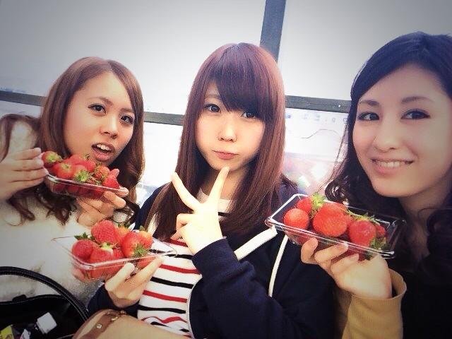 tyanko23's tweet photo. 愛華喜んでくれて嬉しかた♫久々だったけどやっぱりヶ丘だーいすきだし落ち着く♡♡♡ http://t.co/3iMw8Y4lPe