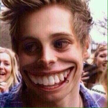 blurryirwin's tweet photo. rt for huke lemmings' smile 👍 #vote5sos http://t.co/7pTB7vOCBJ