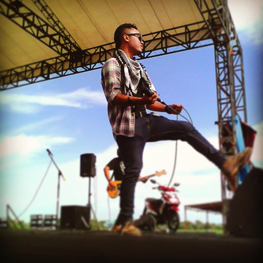 Erfal007's tweet photo. Autoday go to nasional. Lap.Lanud soewando polonia medan http://t.co/rt9E9K8tkp