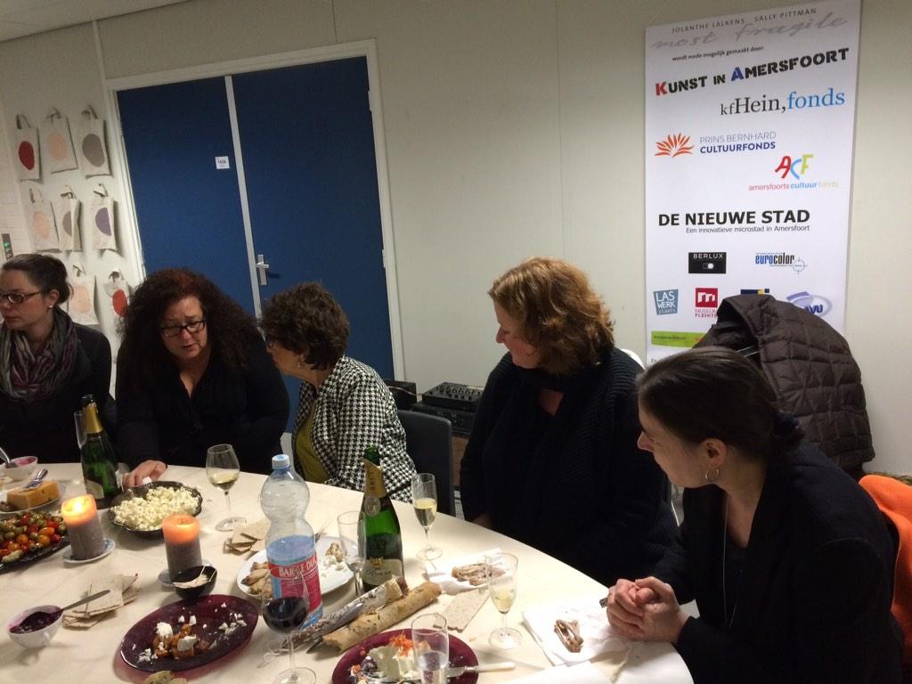 MostFragile's tweet photo. Vrijwilligers borrel. http://t.co/pMNYmQOFKY