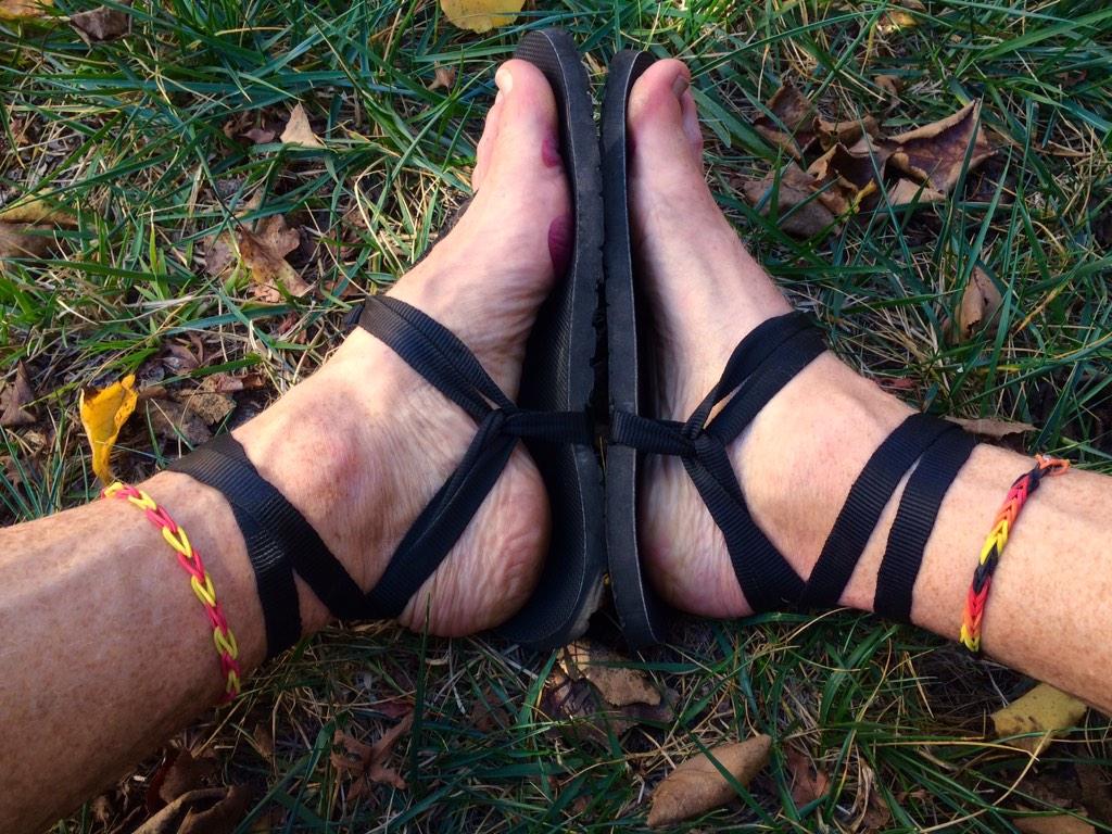 barefootr's tweet photo. .@LUNAsandals Mono's held forth at the @BerkeleyHalf. Some blistering on left foot :( undertrained #BHM2014 bib #3944 http://t.co/uJmxtv1fSZ