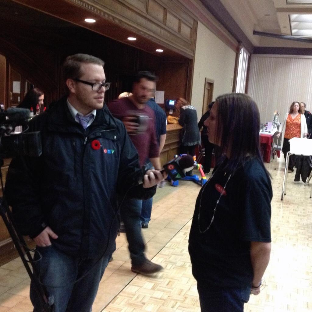 HelpJulieFight's tweet photo. CTV News! #helpjuliefight http://t.co/HMEKeMOlKs