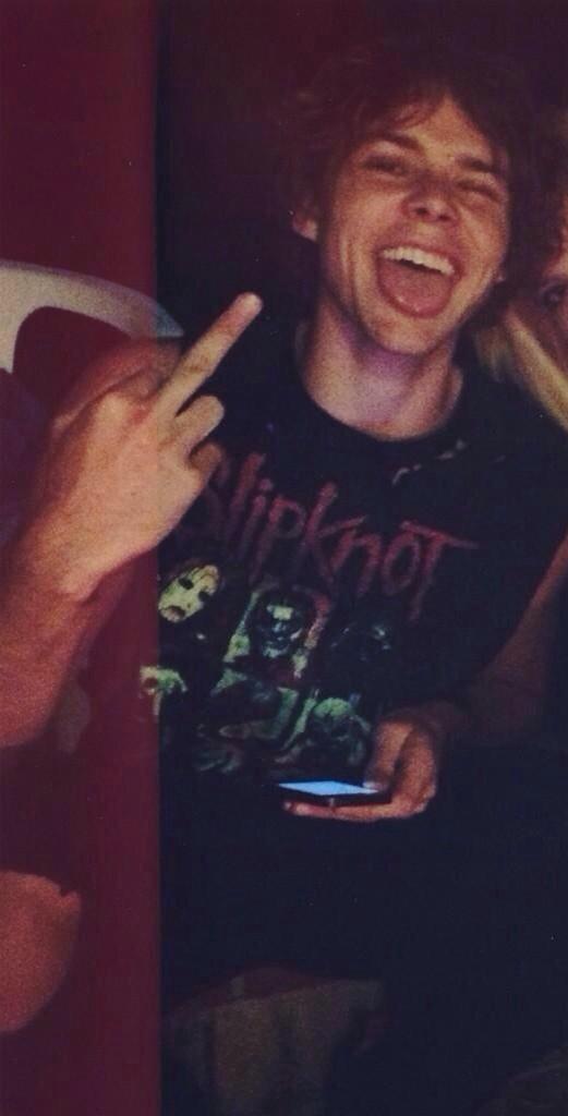 imagine what he can do with those fingers😏