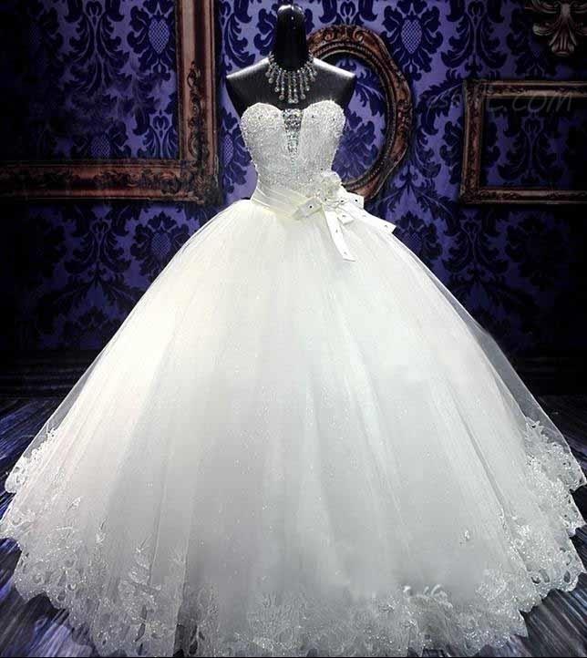 vestidos de novia on Twitter: "Escote corazon, cinturon, brillo y de un precioso blanco y PERFECTO http://t.co/WVTFWhZ7yA" / Twitter