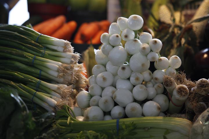FarmersFriends's tweet photo. It's a great time of year to get down to the market.#FreshInDallas http://t.co/Hisco2QvMy