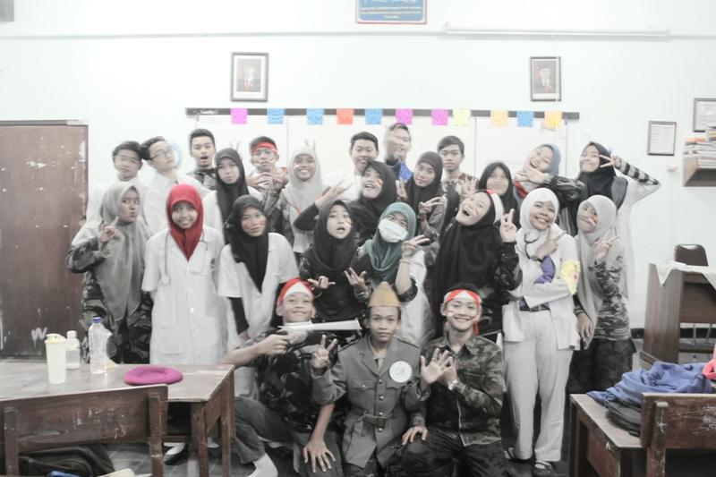 windaerista's tweet photo. #Greendayofheroesday @MANSurabaya @osismansby @alby_along @IlmaYanfa @elgarahm http://t.co/5cajGC0LdO