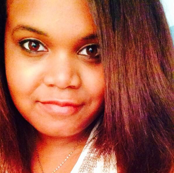 thatsrach's tweet image. I took these pictures within minutes of each other yet my hair color looks so different? #anglesareeverything