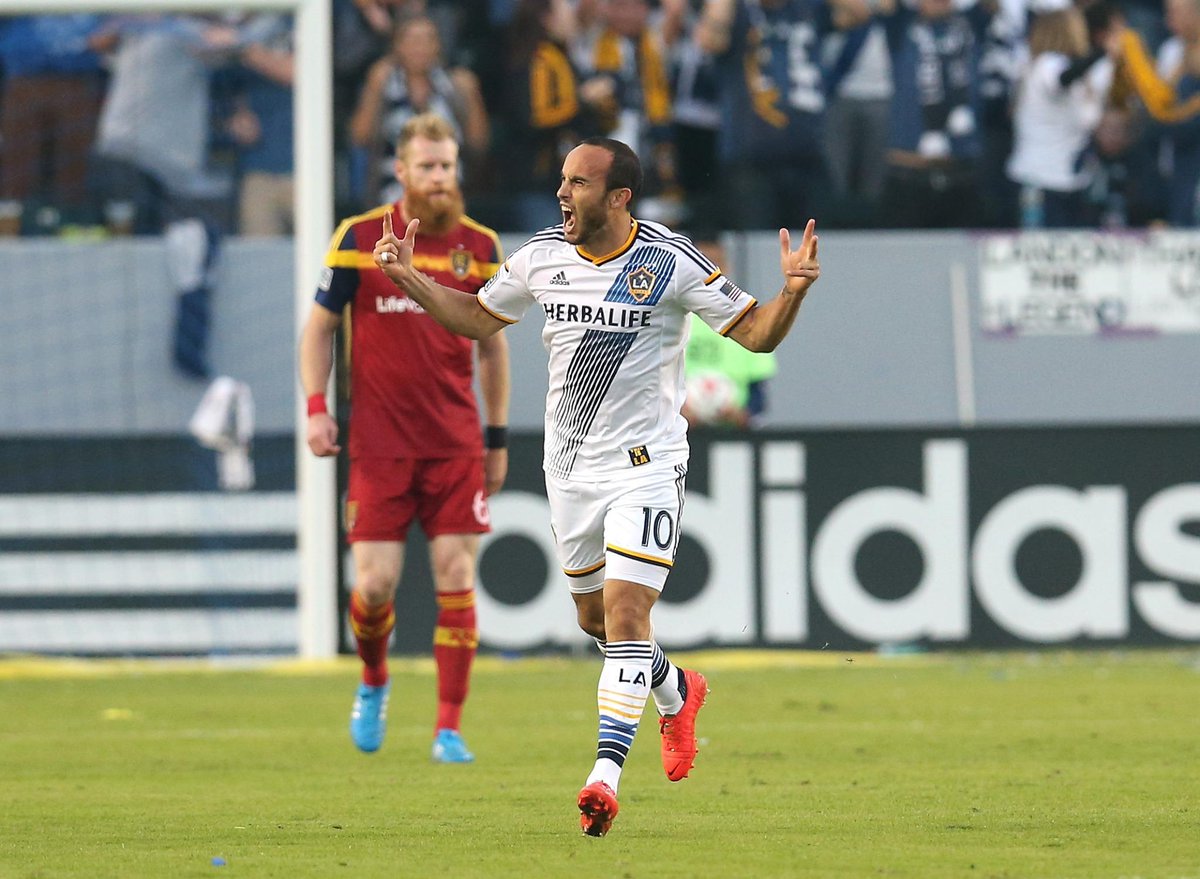 Landon Donovan celebrates one of his three goals that helped the Galaxy advance to the Western Conference Championship (@Sportscenter/Twitter)