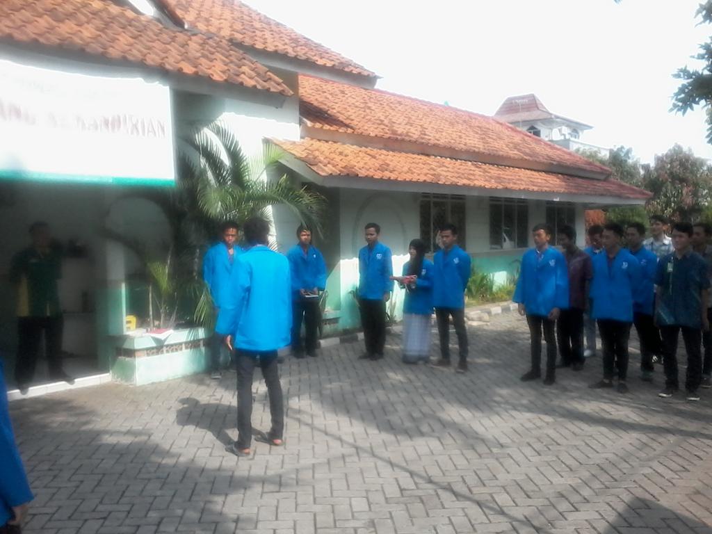 zaidinsidik's tweet photo. "@IKDompetDhuafa: Selamat Hari Pahlawan untuk para #Pegiat Kemandirian cc @Dompet_Dhuafa @verry_IKDD @newspendidikan http://t.co/pi6D5O9cXR"