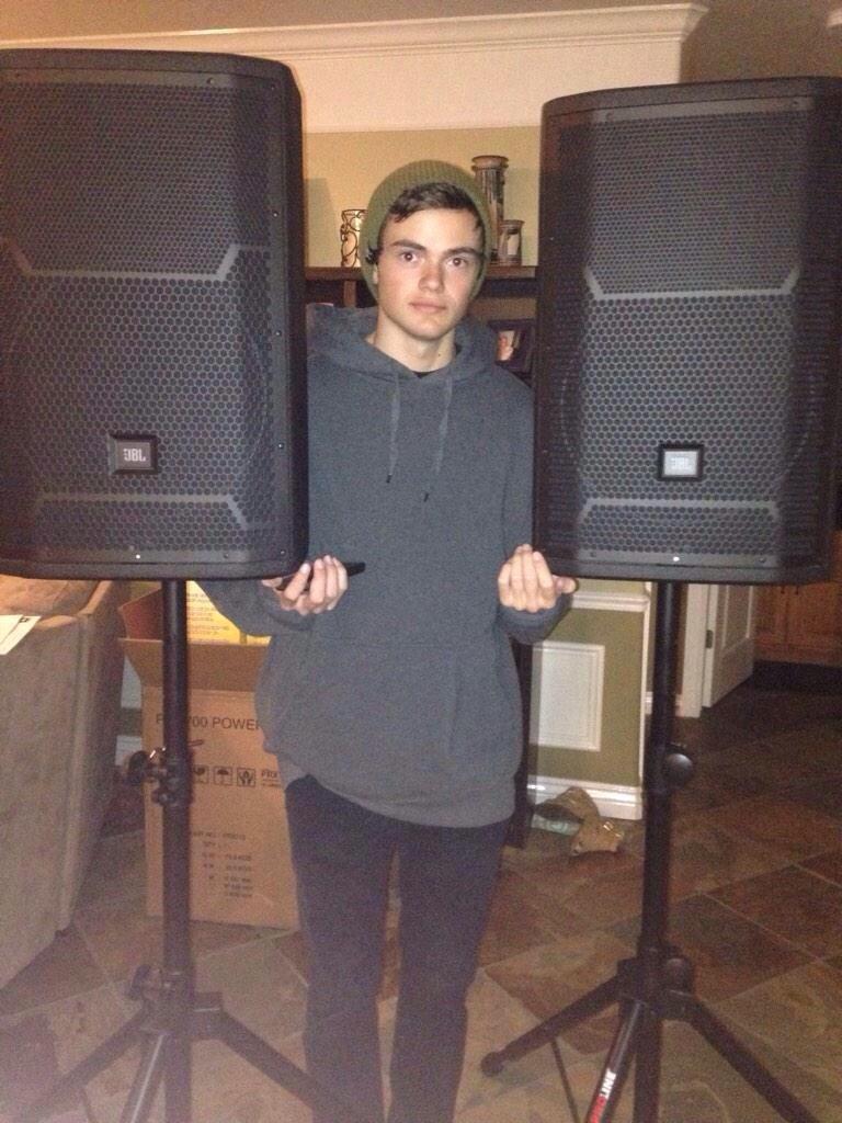 DJALIVEparty's tweet photo. Added more speakers to the lineup #JBL #DJAlive http://t.co/Ce1ax2IIB2