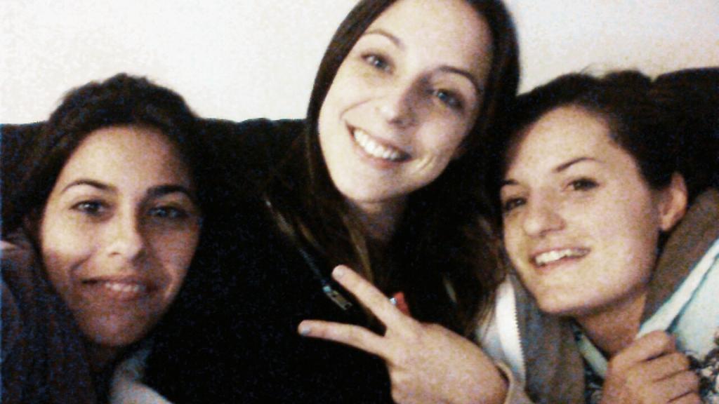 Tuti_Ests's tweet photo. #DBT6GH15 #selfipox @SORAYATR @gemanavarro9 http://t.co/NwGCJ2d8QK