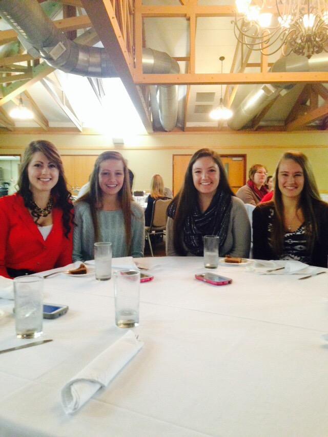 Jlkuskey's tweet photo. @JMHSMonarchs @JMCrossCountry enjoying great food and great company at the xc banquet http://t.co/J2FaUjckPc