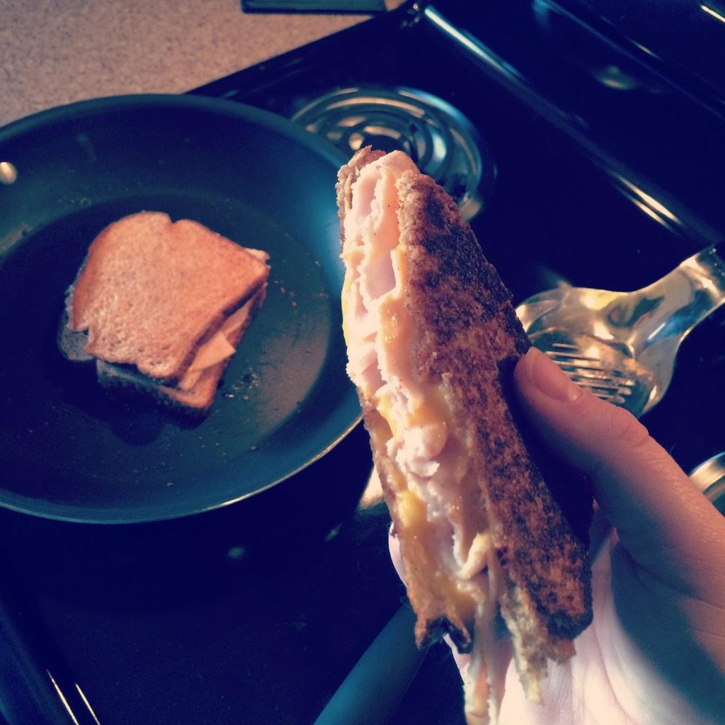 HWilliams120283's tweet photo. Yummmmmy!!!! My hubs is so good to me! Our new favorite food - grilled turkey and cheese! http://t.co/ev4rPLPRF5
