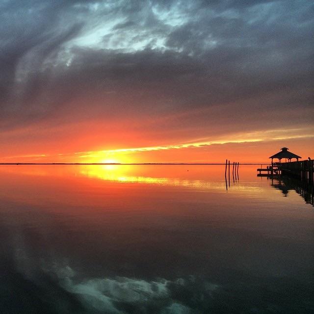 OBXchillin's tweet photo. One of the best sunsets of the year ! Pictures can't even do it justice.  Hope you enjoyed it!!  #OBX http://t.co/O7c2dbycMZ