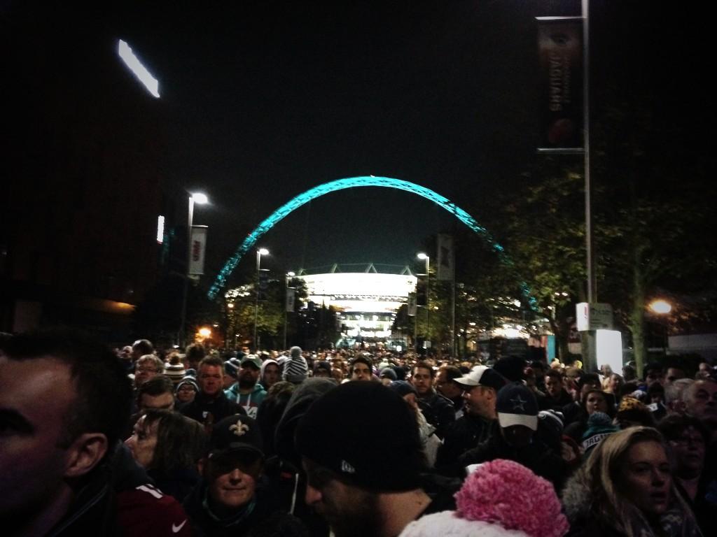 robplewis's tweet photo. Great experience tonight! Well done to both teams @dallascowboys @Jaguars #NFLUK #Wembley http://t.co/lHbRLzPLdG