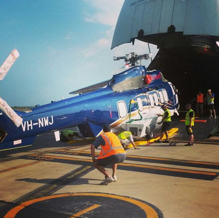insurgente2021's tweet photo. VDA 2426 RA-82046 AN 124 ANTONOV 124 @volgadneprgroup @Venerotor #YPDN #YCIN BONUS>> http://t.co/yVo6KSzm84 http://t.co/vqdJDuGq2m