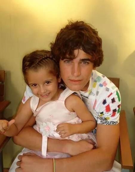 DiegoRDoig's tweet photo. Ahí esta esta foto fue la que me robo @/DiegoRodriguetv denuncien esa cuenta por favor RT http://t.co/L8EH1bt6yW