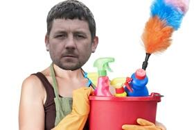 FransDogWoof's tweet photo. You can't beat a good clean up after a bit of gear! Aido is a man's man! #LoveHate http://t.co/C8eZCsvG7a