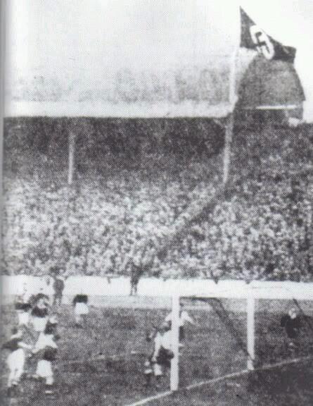 MLTim88's tweet photo. The only club to fly the Swastika in the UK were, you guessed it, Rangers Football Club. Noo pipe doon, it's boring! http://t.co/hcKTyj8DmR