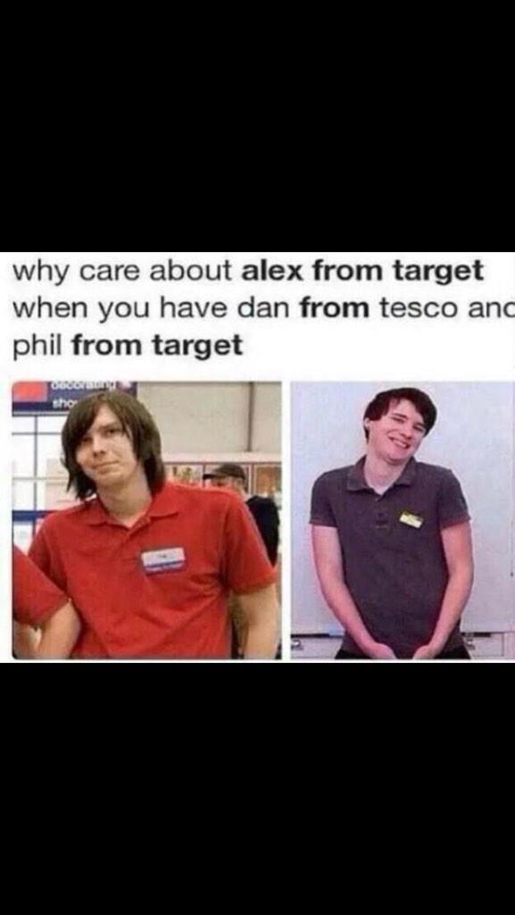 cherish91351798's tweet photo. @AmazingPhil forget about Alex we have Phil to bag our food #Philfromtarget http://t.co/myrKlyMdLg