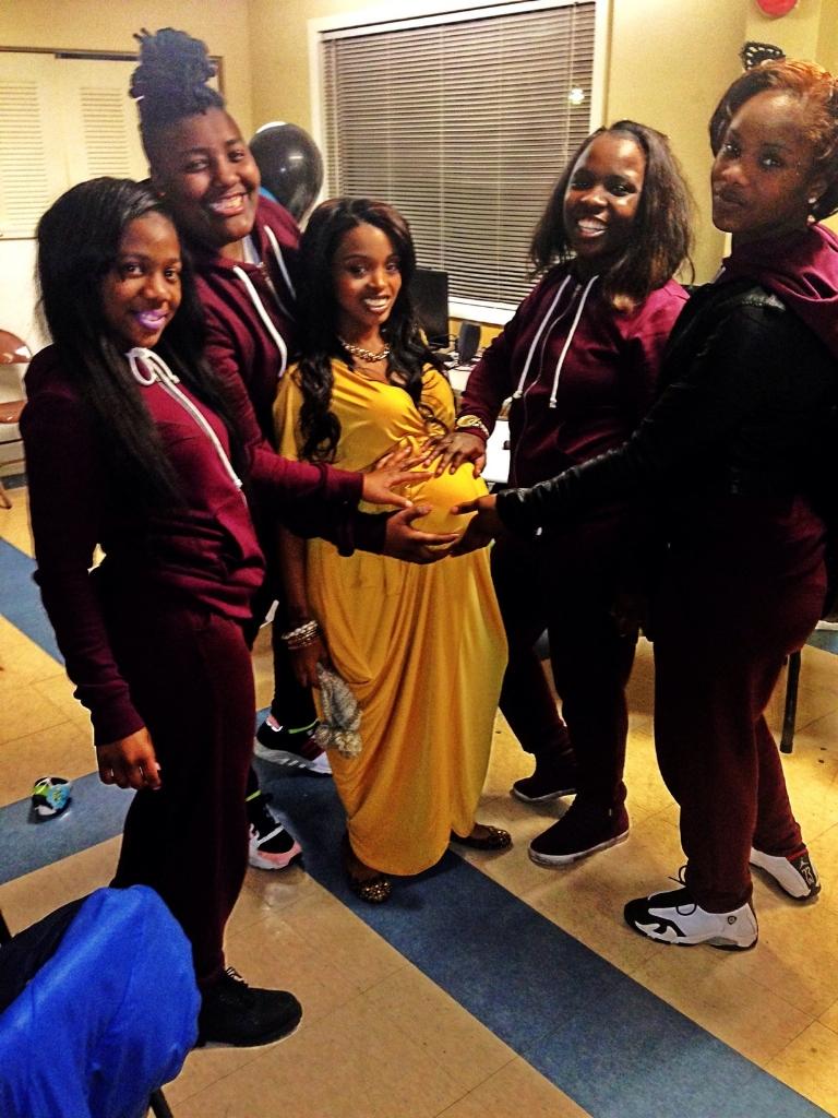 bighomietoyou's tweet photo. Welcome Baby Luv #babyShower  #longLiveLUV 👳 http://t.co/w2rlKWBbDW